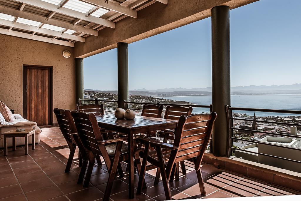 Highview Lodge Mossel Bay Bagian luar foto