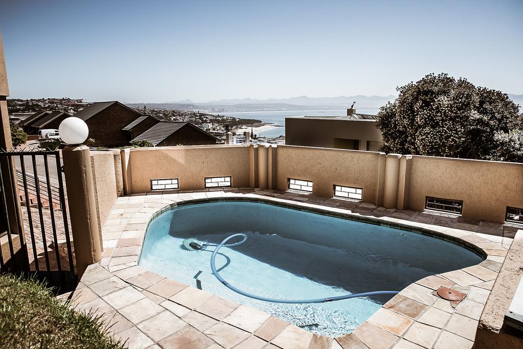 Highview Lodge Mossel Bay Bagian luar foto
