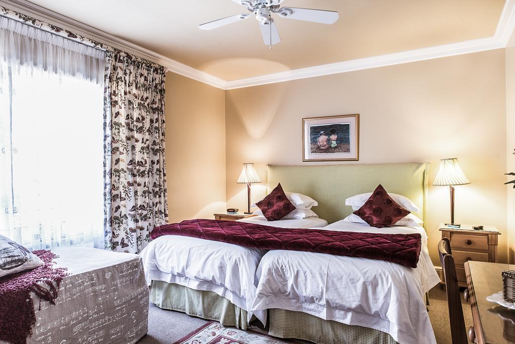 Highview Lodge Mossel Bay Bagian luar foto